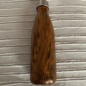 Mira Wood Design water bottle